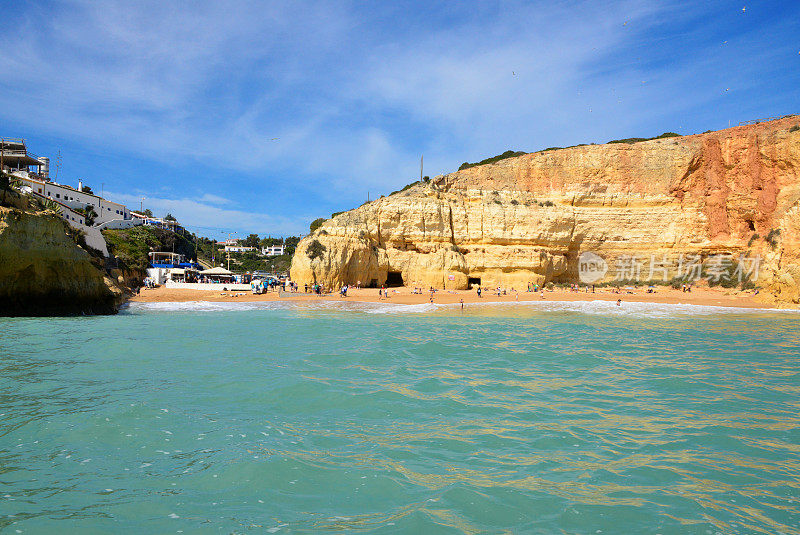 贝纳吉尔海滩，Lagoa, Algarve，葡萄牙